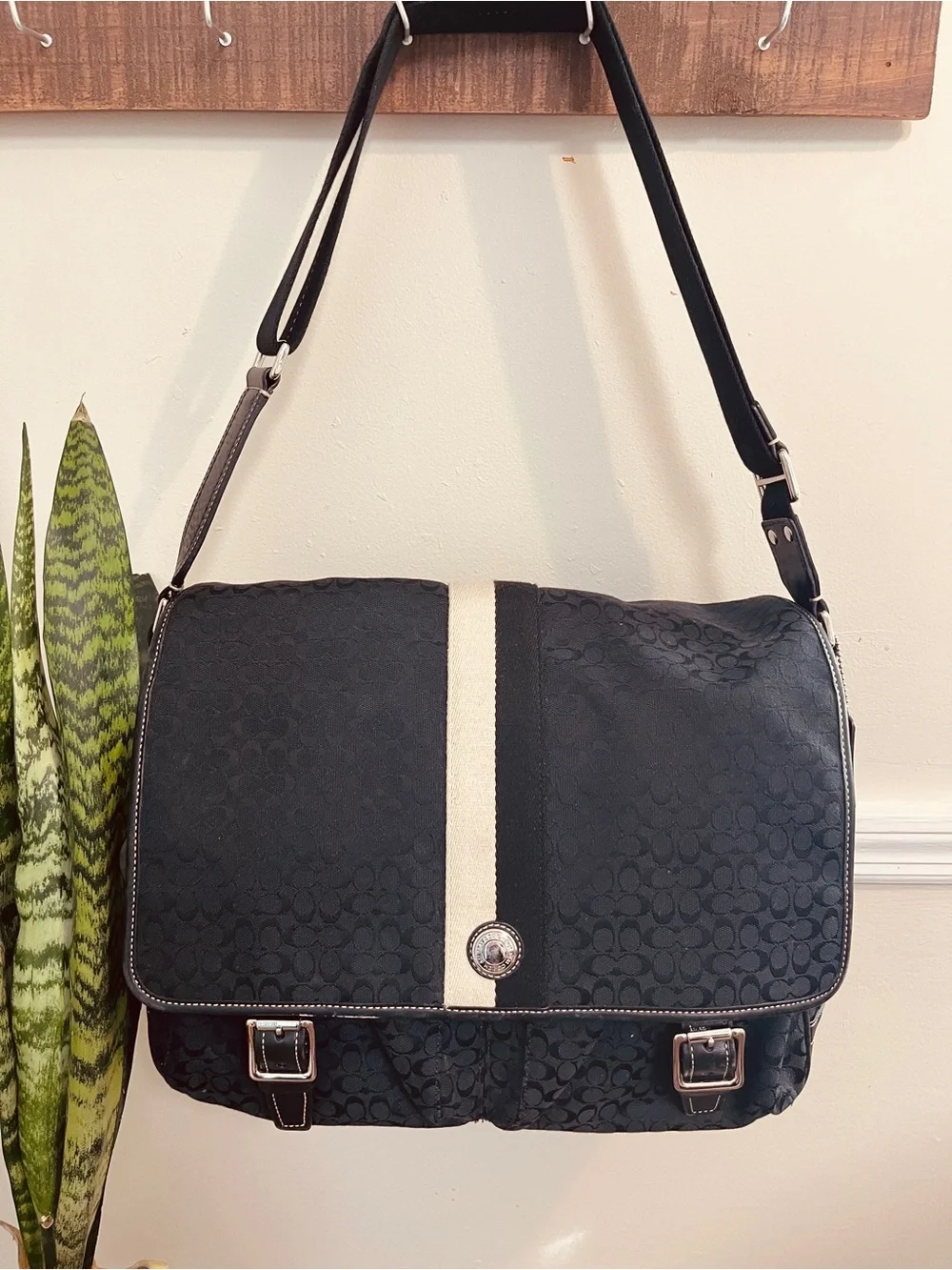 Coach Vintage Signature Voyager Messenger Bag Black with Ivory Stripe